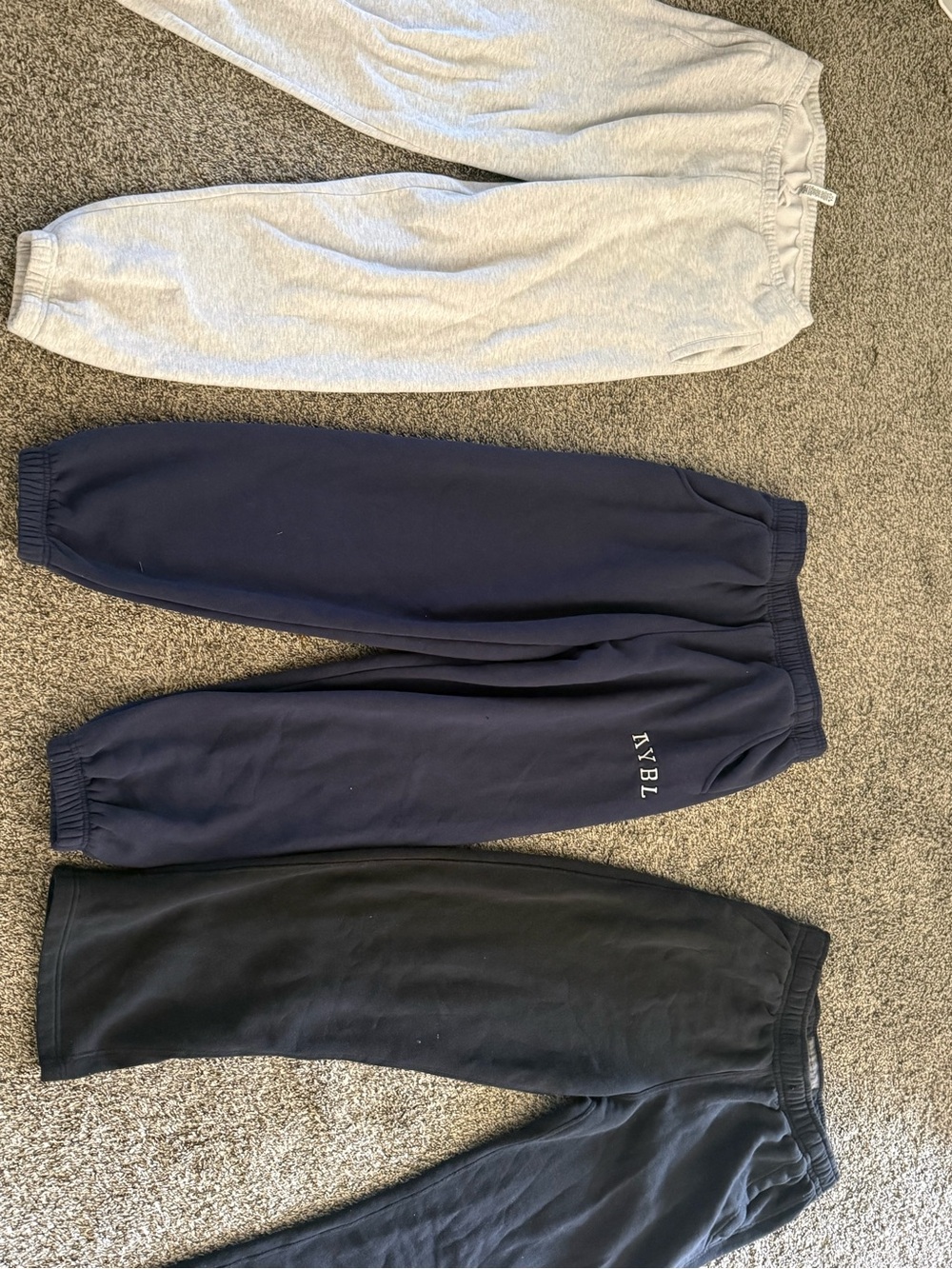 25 each!! SKIMS, ABYL, Abercrombie Navy, Black & Light Gray Women's Jogger